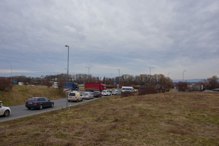 FOTOGALERIE: Do Olomouce vyrazily na protestní jízdu konvoje zemědělské techniky