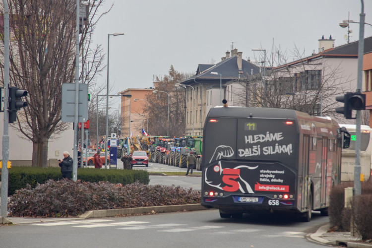 FOTOGALERIE: Do Olomouce vyrazily na protestní jízdu konvoje zemědělské techniky