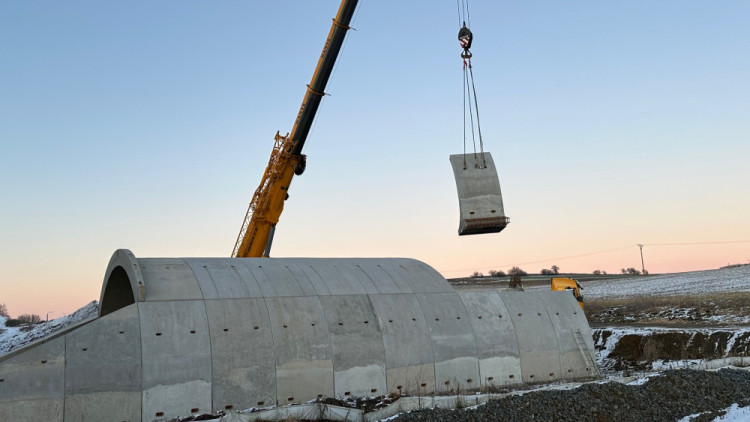 Bourání vadného mostu