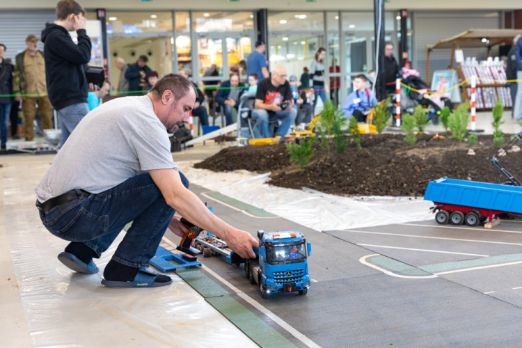 FOTOGALERIE: Výstava For Model láká malé i velké příznivce techniky, her či sběratelství