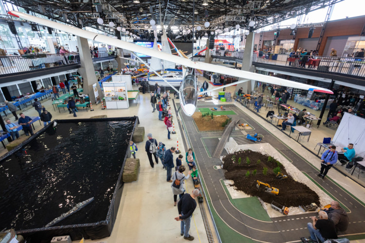 FOTOGALERIE: Výstava For Model láká malé i velké příznivce techniky, her či sběratelství