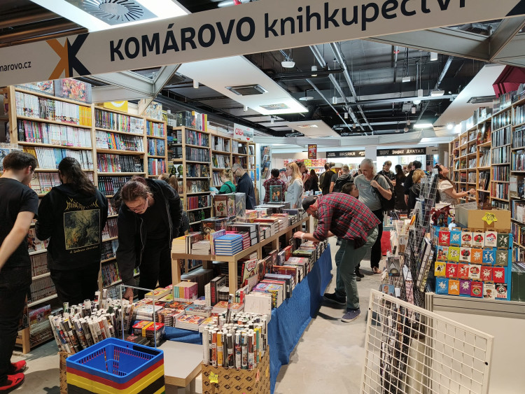 FOTOGALERIE: Zaklínač, Joker i Wednesday. Podívejte se na kostýmy z Comic-Conu