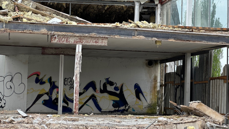 FOTOGALERIE: Bourání skleněného pekla