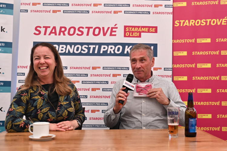 Exhejtman Ivo Vondrák zahájil kampaň. V bruntálské restauraci