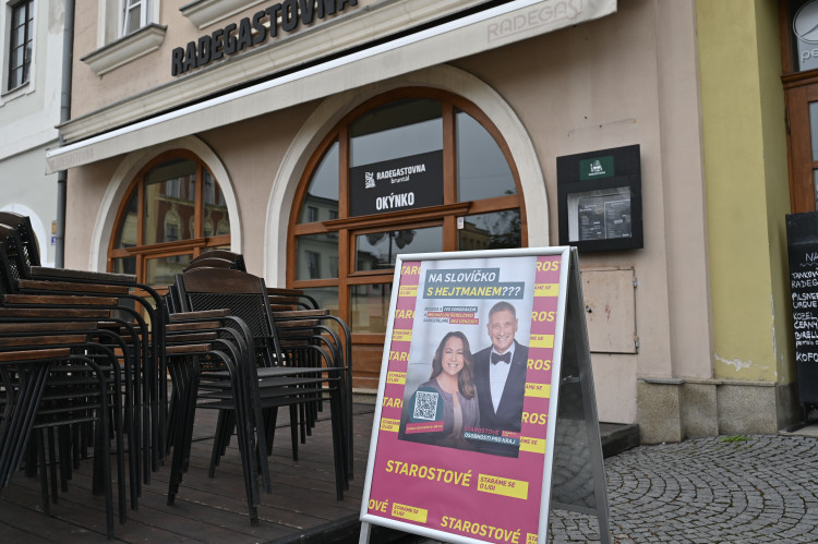 Exhejtman Ivo Vondrák zahájil kampaň. V bruntálské restauraci