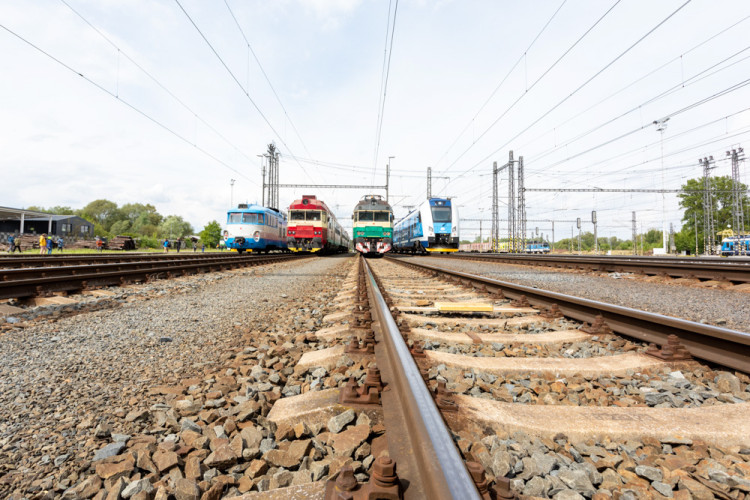 FOTOGALERIE: Konec po 50 letech služby. Vlaky Tornádo se loučí s tuzemskou železnicí