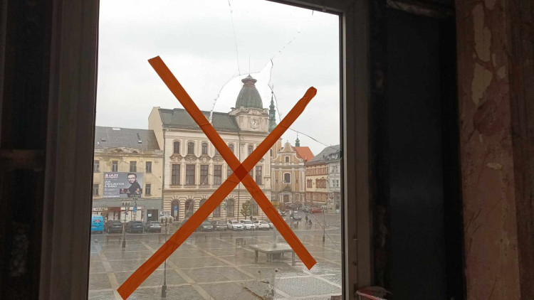 FOTOGALERIE: Vybourány jsou už tři tisíce tun stavebního materiálu