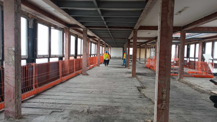 FOTOGALERIE: Vybourány jsou už tři tisíce tun stavebního materiálu