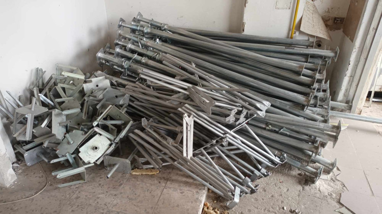 FOTOGALERIE: Vybourány jsou už tři tisíce tun stavebního materiálu