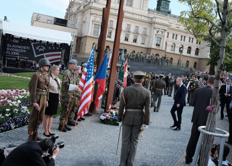 Odhalení pomníku generála Pattona