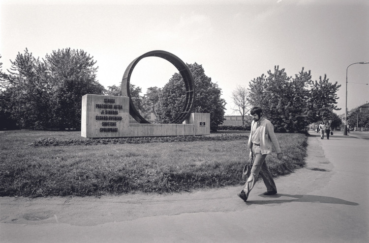 Stanice Dejvická, 1976.