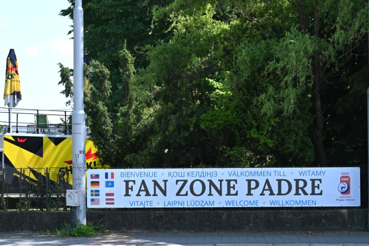 Ostrava před začátkem MS v hokeji: okolí arény se připravovalo na šampionát