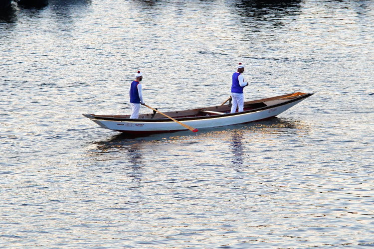 FOTOGALERIE: Vltavu křižovaly historické veslice. Plavba byla součástí Svatojánských slavností