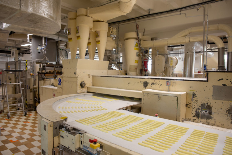 FOTOGALERIE: Moderní i tradiční. Čokoládovna Zora Olomouc funguje v Olomouci přes 120 let