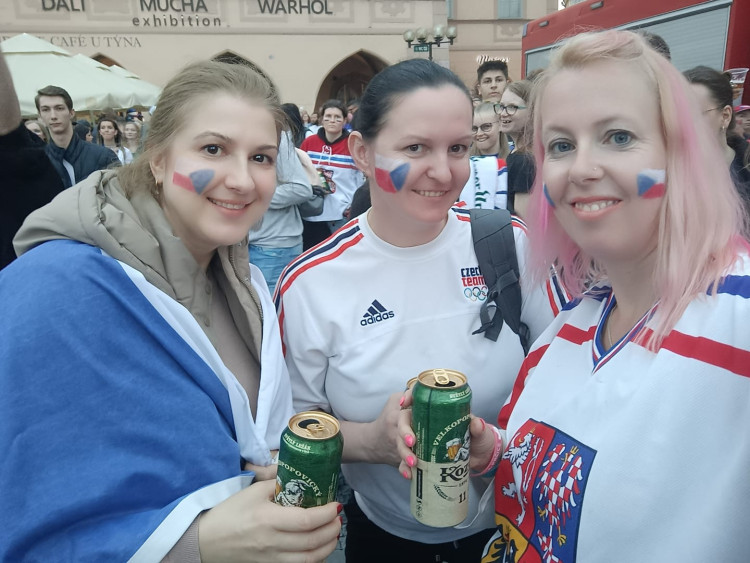 GALERIE: Jak se během MS v ledním hokeji fandilo na východě Čech?