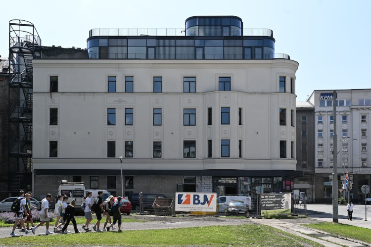 Zrekonstruovaná Ostravica-Textilia se otevírá. Stěhují se do ní první nájemníci