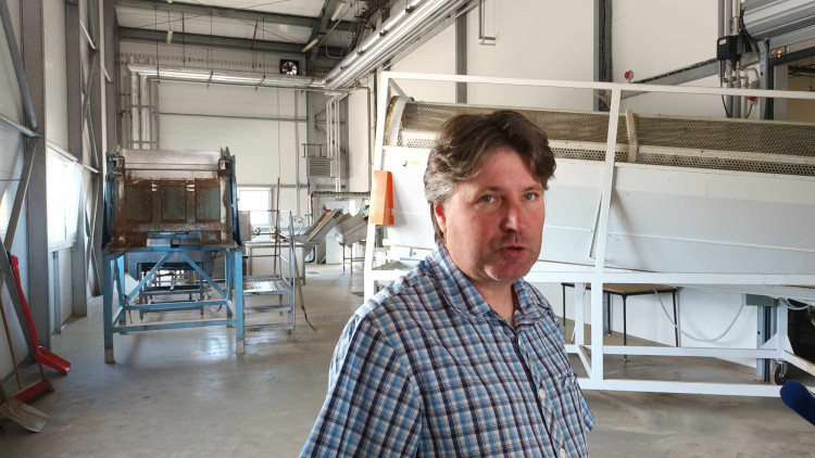 FOTOGALERIE: Jablka a byliny. Kofola rozvíjí sady na Šumpersku