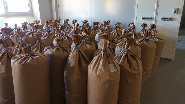 FOTOGALERIE: Jablka a byliny. Kofola rozvíjí sady na Šumpersku