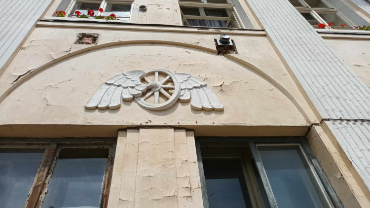 FOTOGALERIE: Správa železnic nechala místní nádraží v Prostějově zpustnout. Nyní ji převezme město