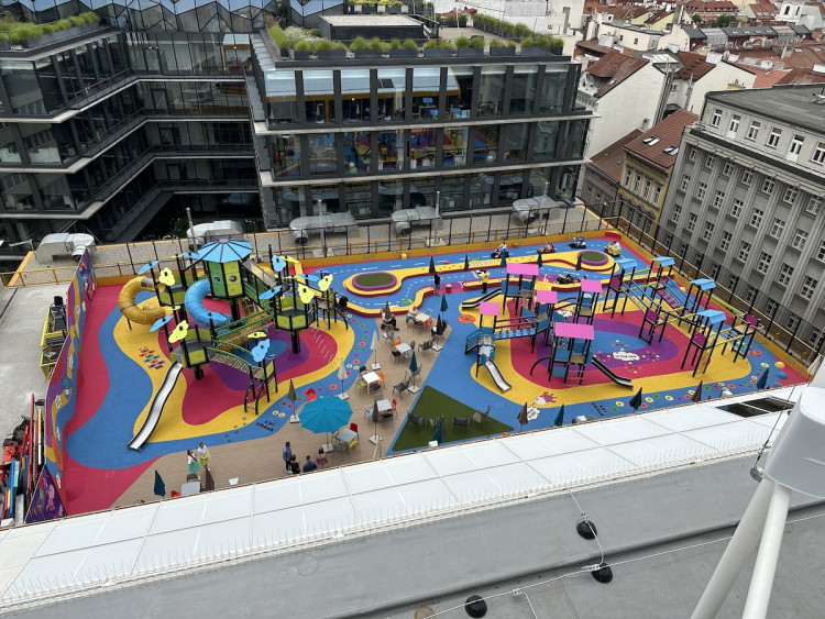 FOTOGALERIE: Ještě větší show, než jsme čekali. Podívejte se, jak to vypadá v obchodním domě Máj po rekonstrukci