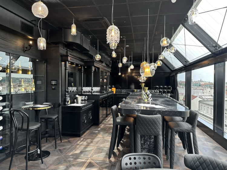 FOTOGALERIE: Ještě větší show, než jsme čekali. Podívejte se, jak to vypadá v obchodním domě Máj po rekonstrukci