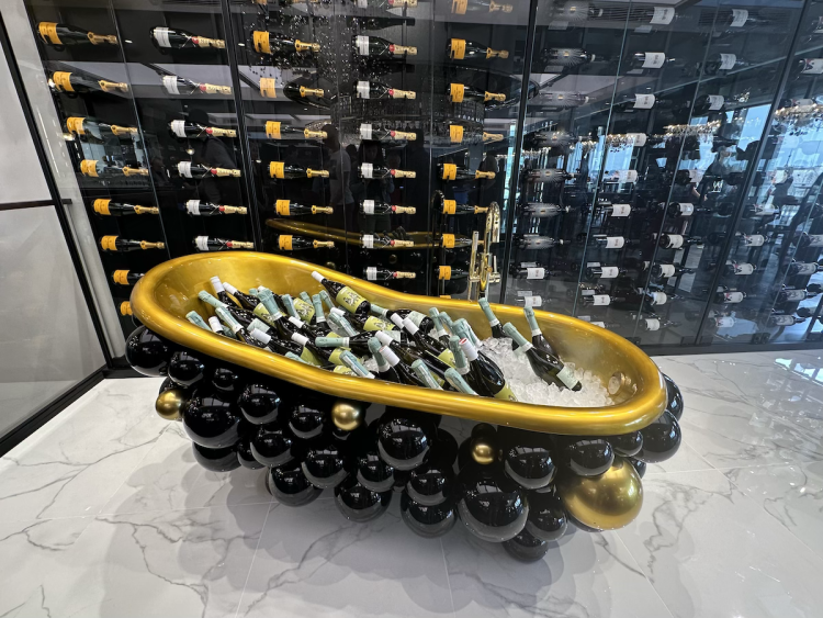 FOTOGALERIE: Ještě větší show, než jsme čekali. Podívejte se, jak to vypadá v obchodním domě Máj po rekonstrukci