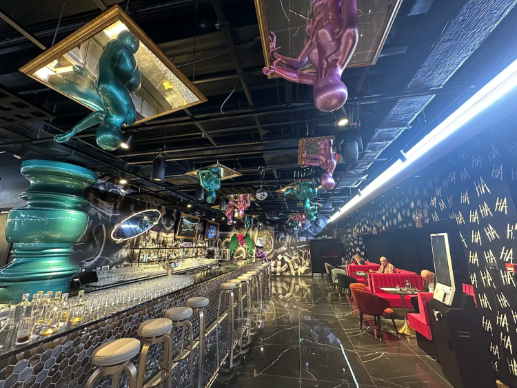 FOTOGALERIE: Ještě větší show, než jsme čekali. Podívejte se, jak to vypadá v obchodním domě Máj po rekonstrukci