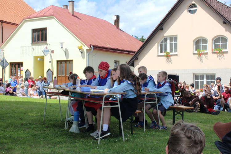 Oslavy 800 let od založení Dolní Cerekve