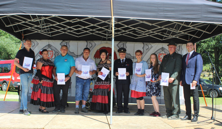 Oslavy 800 let od založení Dolní Cerekve