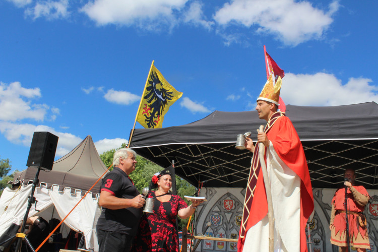 Oslavy 800 let od založení Dolní Cerekve