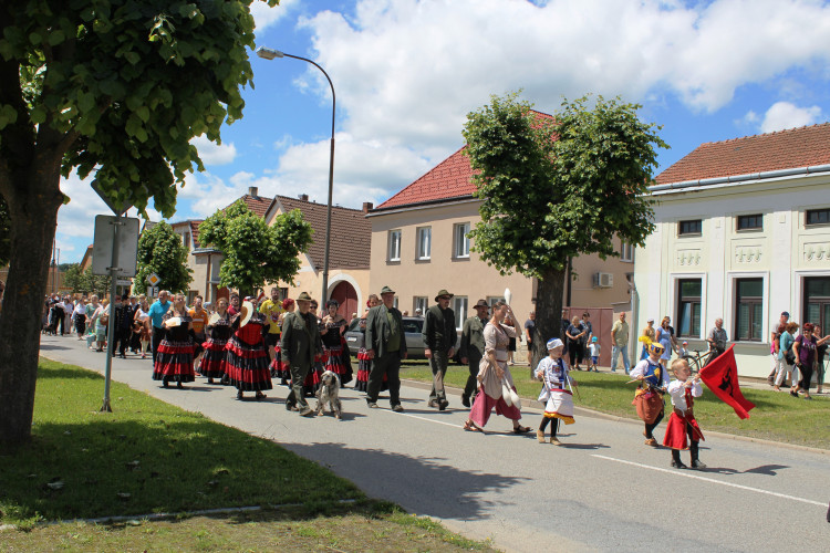 Oslavy 800 let od založení Dolní Cerekve