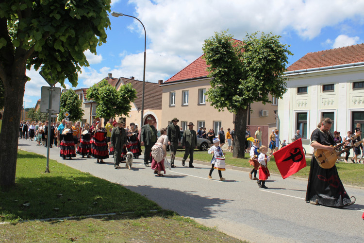 Oslavy 800 let od založení Dolní Cerekve