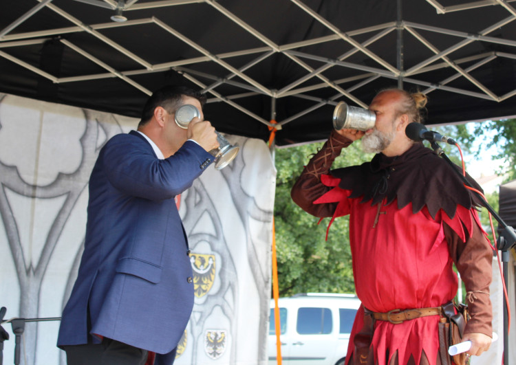 Oslavy 800 let od založení Dolní Cerekve