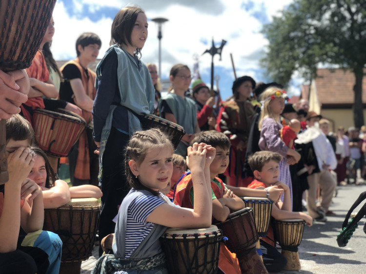 Oslavy 800 let od založení Dolní Cerekve