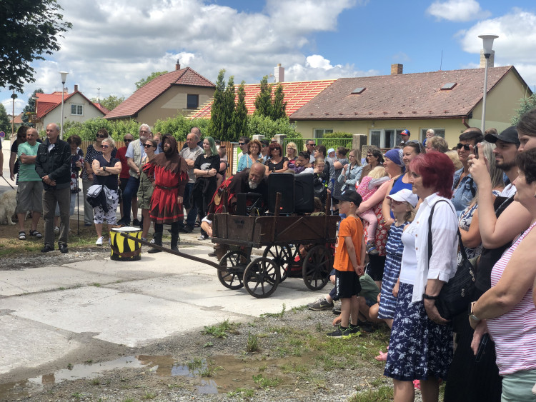 Oslavy 800 let od založení Dolní Cerekve