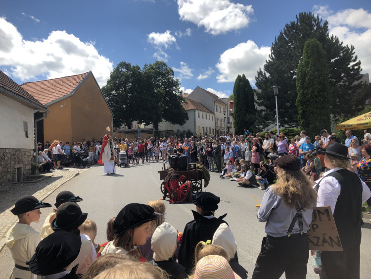 Oslavy 800 let od založení Dolní Cerekve