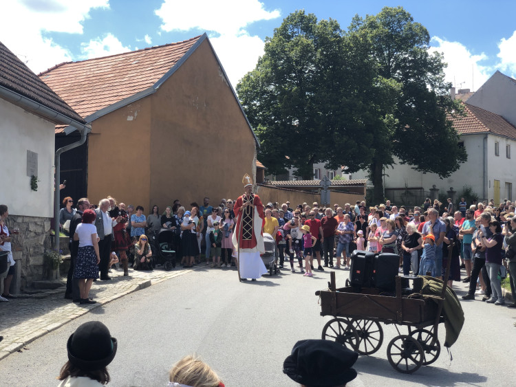 Oslavy 800 let od založení Dolní Cerekve