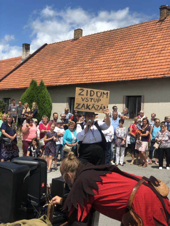 Oslavy 800 let od založení Dolní Cerekve