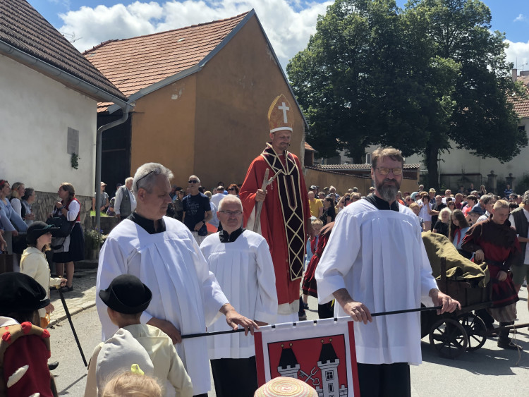 Oslavy 800 let od založení Dolní Cerekve
