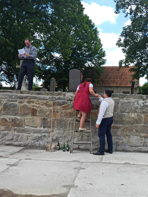 Oslavy 800 let od založení Dolní Cerekve