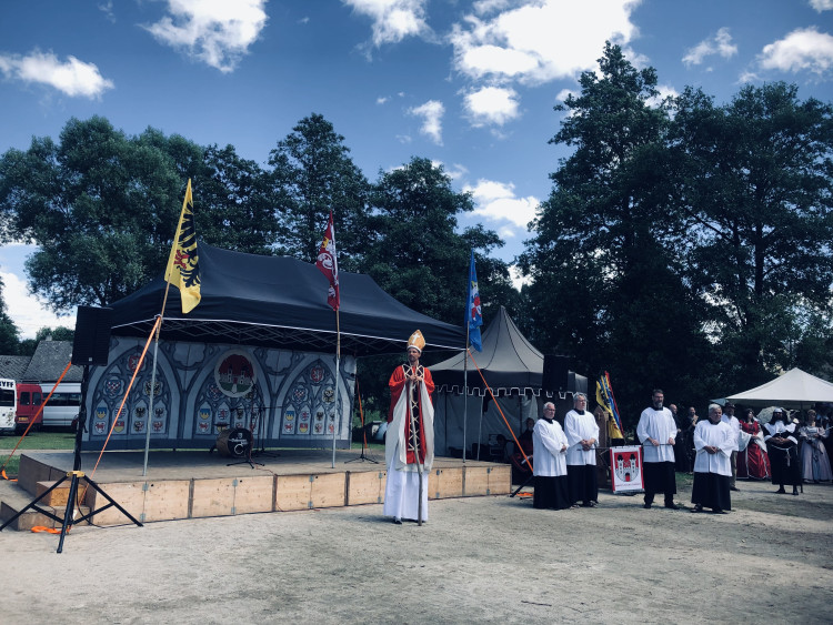 Oslavy 800 let od založení Dolní Cerekve