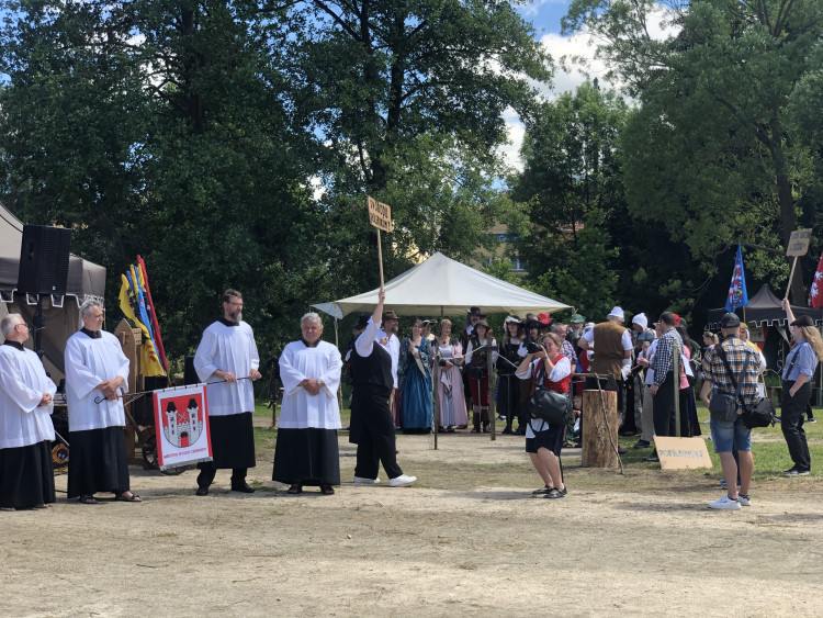 Oslavy 800 let od založení Dolní Cerekve