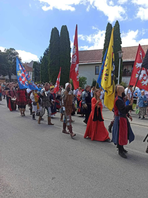 Oslavy 800 let od založení Dolní Cerekve