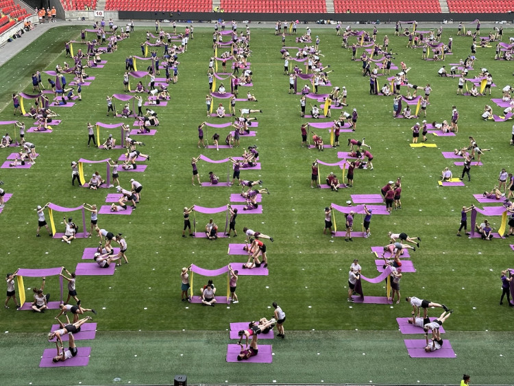FOTOGALERIE: Podívejte se, jak Sokolové nacvičují v Edenu hromadné skladby