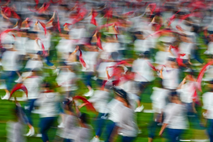 FOTOGALERIE: Prapor od prezidenta, déšť a plný Eden. Podívejte se, jak vypadala první hromadná skladba všesokolského sletu