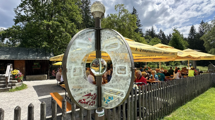 FOTOGALERIE: Schwellhäusl, nejslavnější výletní restaurace Šumavy a Bavorského lesa