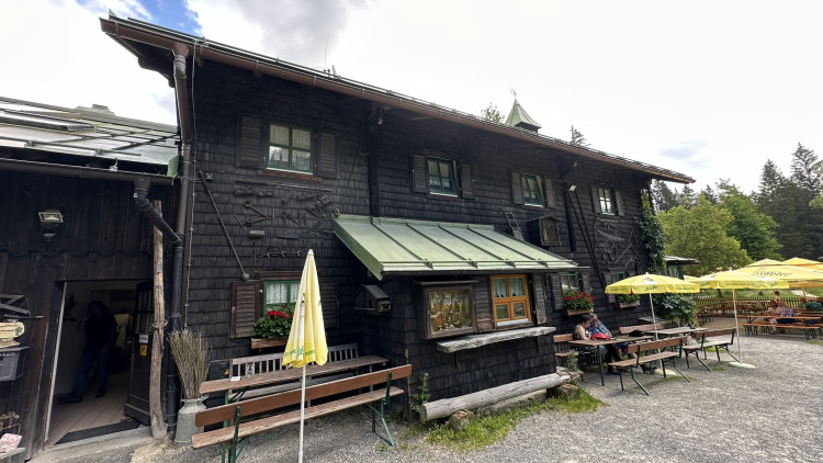 FOTOGALERIE: Schwellhäusl, nejslavnější výletní restaurace Šumavy a Bavorského lesa