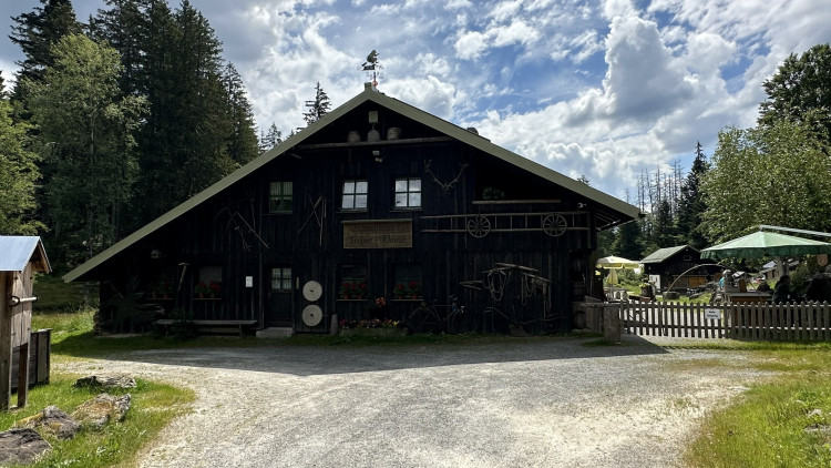 FOTOGALERIE: Schwellhäusl, nejslavnější výletní restaurace Šumavy a Bavorského lesa