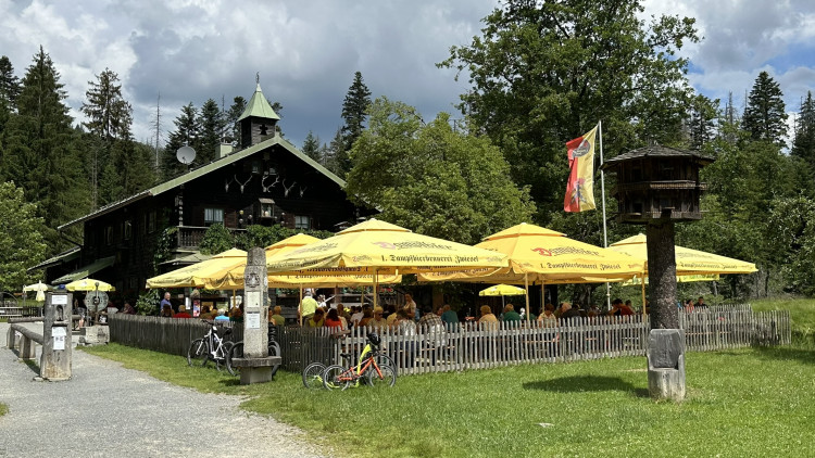 FOTOGALERIE: Schwellhäusl, nejslavnější výletní restaurace Šumavy a Bavorského lesa