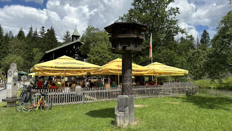 FOTOGALERIE: Schwellhäusl, nejslavnější výletní restaurace Šumavy a Bavorského lesa